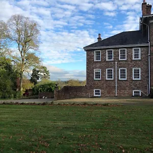 https://hall-cottage-wighill-near-york-and-leeds.yorkshirehotels.net