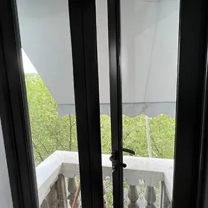 https://luxury-apartment-in-blloku-area.albaniahotels.org